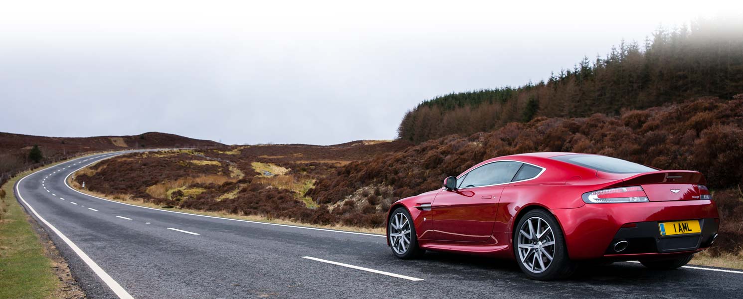 V8-Vantage-Design-Dynamic2.jpg